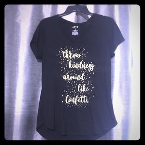 Medium Apt 9 t shirt like new! 🌞